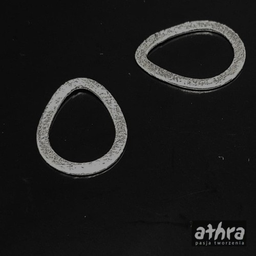 www_athra_pl_LSAT24X19 łezka srebrna satynowa 24x19mm