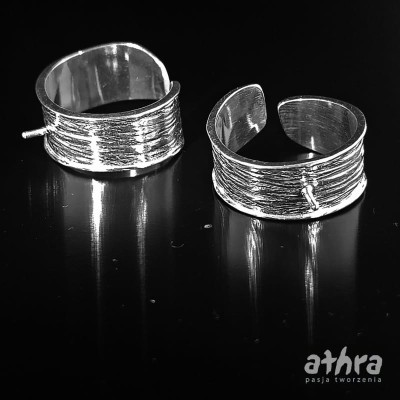 Pierścionek obrączka regulowana z bolcem, M64/1