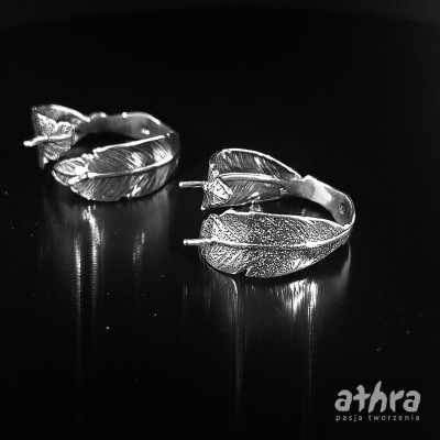 Pierścionek oksydowany regulowany z bolcami, M32/2/O