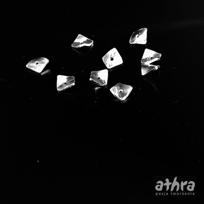 Kwadrat satyna, wygięty 6 mm z otworem w środku, BLFG6X6