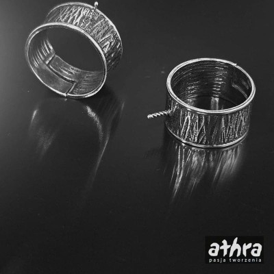 Pierścionek oksydowana obrączka z bolcem regulowany, M65/1 /O