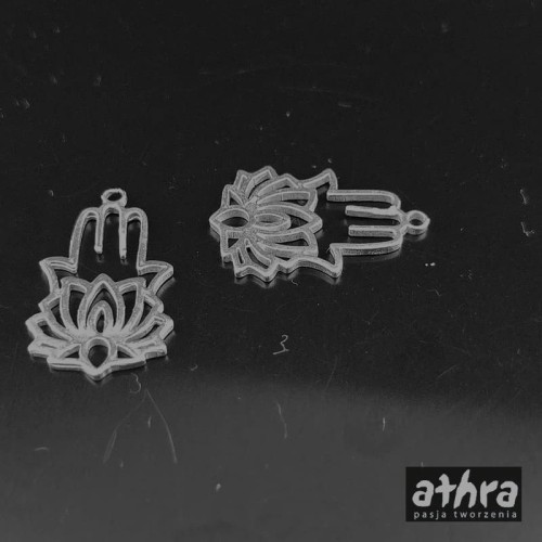 www_athra_pl_ZL18 zawieszka srebrna ręka Fatimy i kwiat lotosu