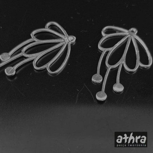 www_athra_pl_ZL20 zawieszka srebrna kwiatek