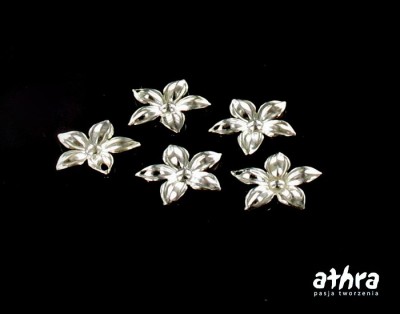 Kwiatek srebrny, pełny, z jednym otworem, TR15063