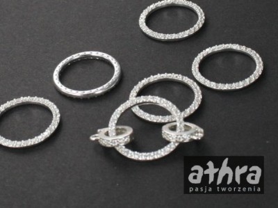 Kółko srebrne z cyrkoniami, K21