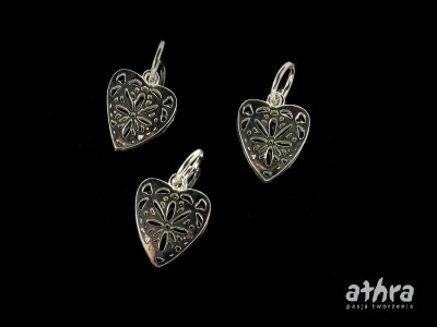 Zawieszka srebrna, serce ażurowe, ZL196