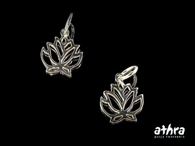 Zawieszka srebrna, kwiat lotosu, ZL113