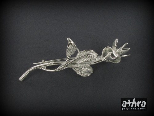 www_athra_pl_BROSZ4 srebrna oksydowana broszka z bolcem próba ag 925