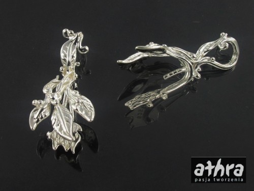 element z mosiądzu posrebrzany zawieszka z listkami średniej wielkości ZWB2063/S