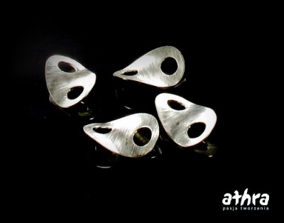 Owal satyna skręcany z dwoma otworami, TR13453