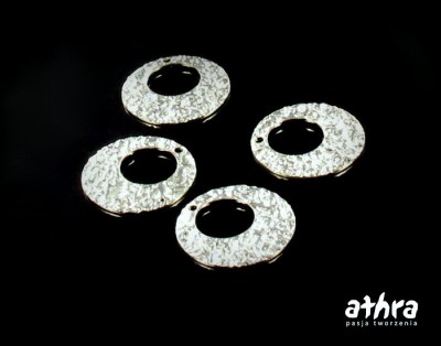 Koło srebrne perforowane, wycięte, z jednym otworem, TR13983