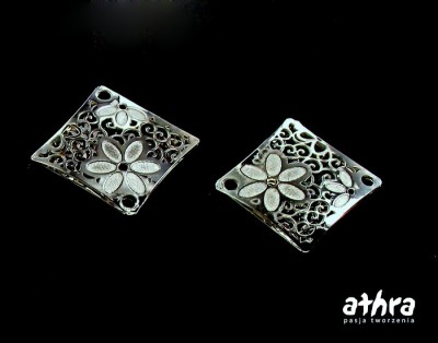 Zawieszka laserowo wycinana, przestrzenna, rodowana, LS179