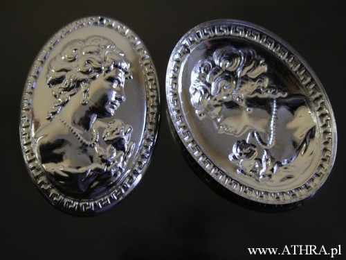 www_athra_pl_TR8801 srebrna Camea z motywem Versace